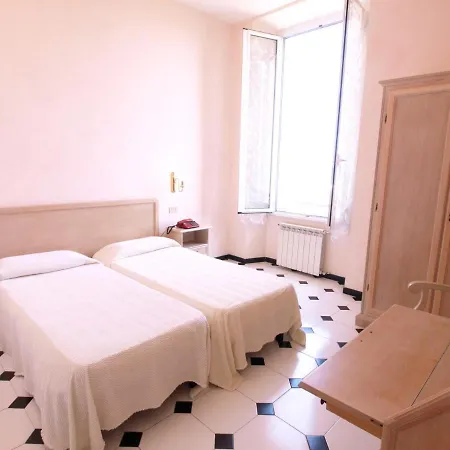 Szálloda Hotel Paradiso 3*